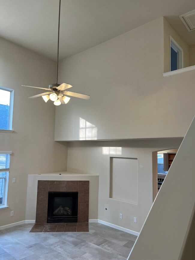 21650 Falvelsunset Ct, Spring, TX 77388 - photo 5