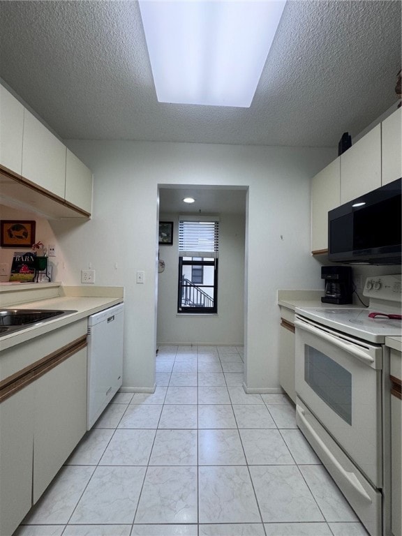 Favorited floorpan w/ extra window in the Kitchen