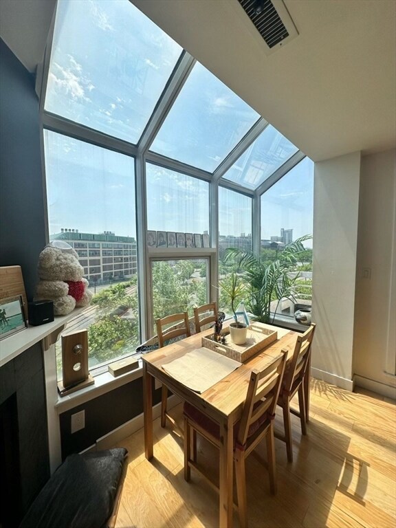 2 Chestnut St unit PH51, Cambridge, MA 02139 - photo 3