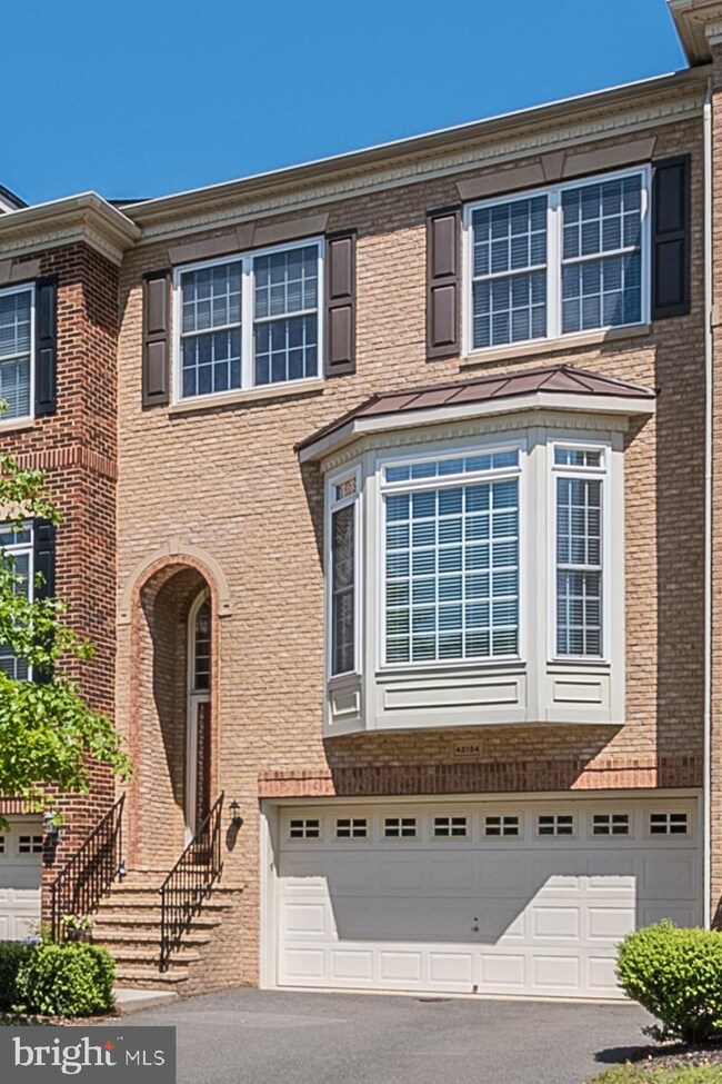 42134 Byrnes View Terrace, Aldie, VA 20105 - photo 2