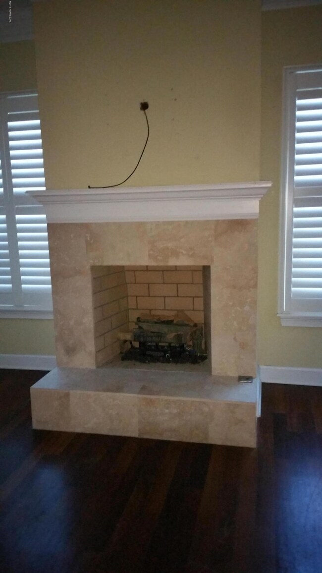61 Beach Cottage FR Fireplace 1
