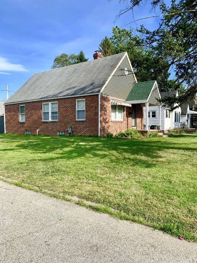 1301 S 18th St, Lafayette, IN 47905 - photo 2