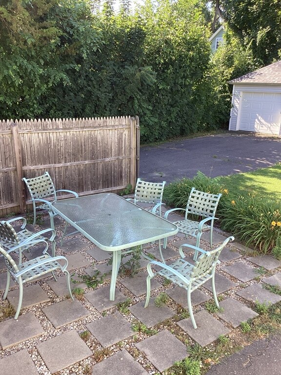 54 Orange St unit 1, Westfield, MA 01085 - photo 2