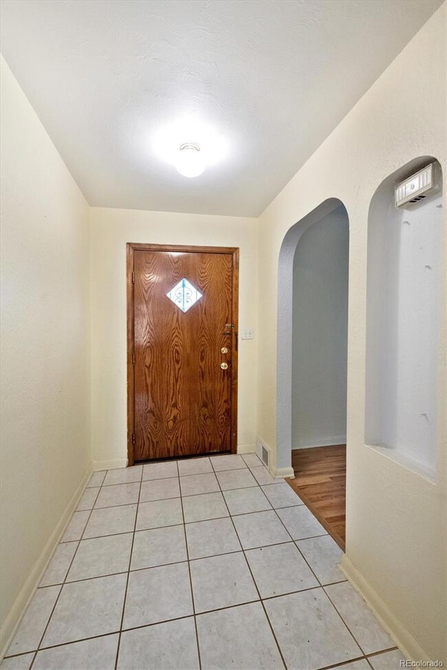 2023 Oswego St, Aurora, CO 80010 - photo 4