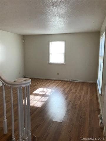 616 Old Farm Rd, Statesville, NC 28625 - photo 2