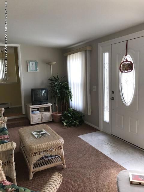 4 Fontana St, Toms River, NJ 08757 - photo 4