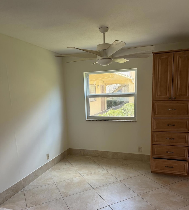 157 Saxony D, Delray Beach, FL 33446 - photo 2