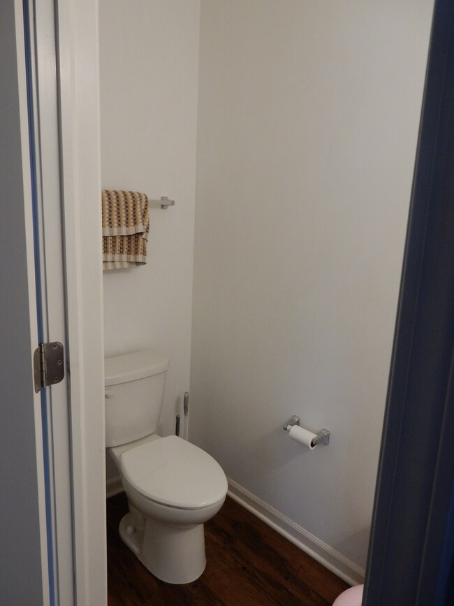 1/2 Bath
