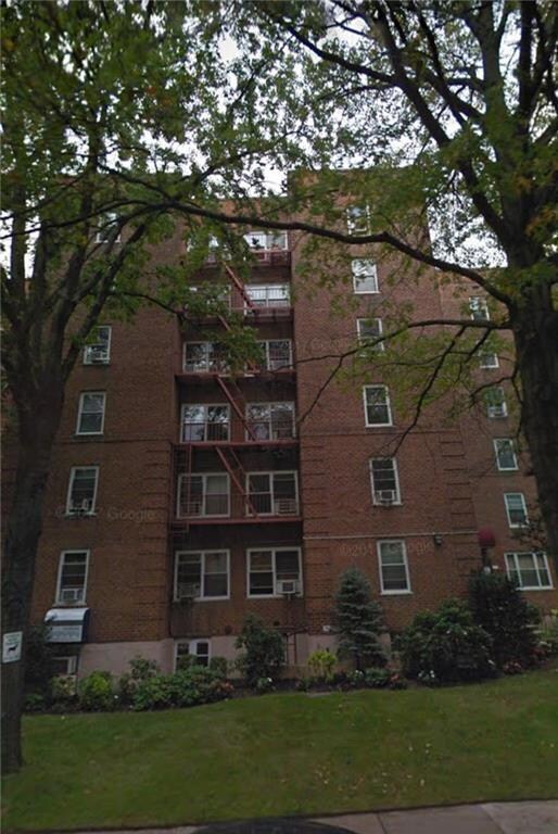 26-15 Parsons Blvd unit 6D, Flushing, NY 11354 - photo 2