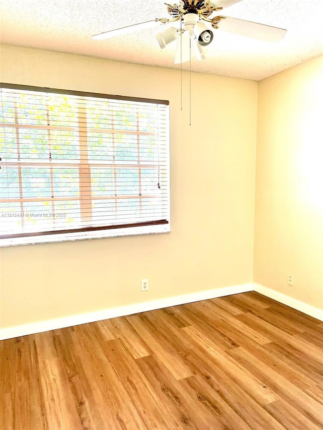 7886 Dixie Beach Cir unit 7886, Tamarac, FL 33321 - photo 4