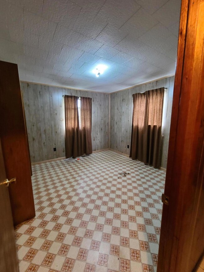 1906 Helton Rd, Bean Station, TN 37708 - photo 5