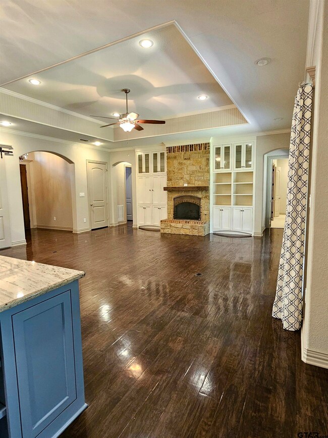 2106 2106 Hilltop Dr, Tyler, TX 75701 - photo 5