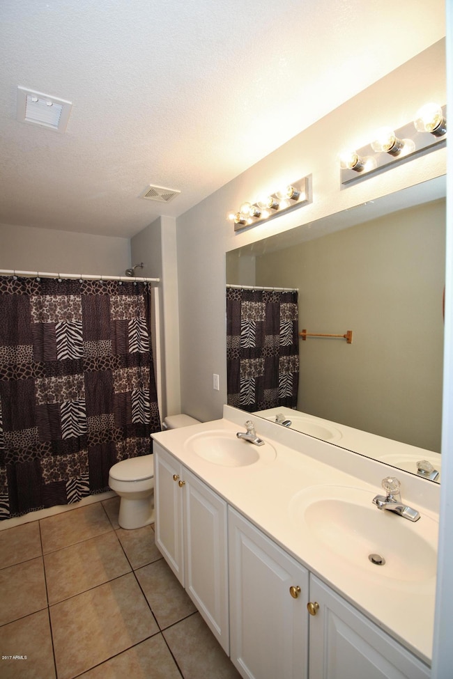 14900 W Honeysuckle Ln, Surprise, AZ 85374 - photo 6