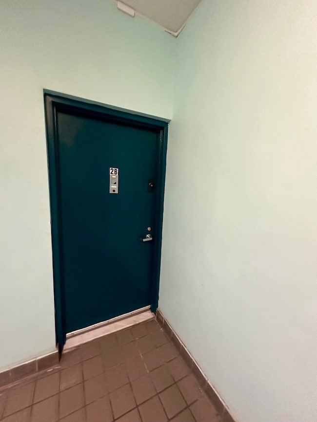 Apt Entrance
