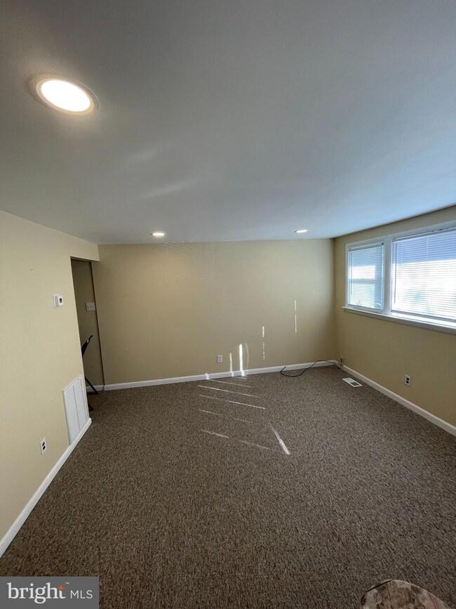 202 Strand Ave unit R1, Sewell, NJ 08080 - photo 3