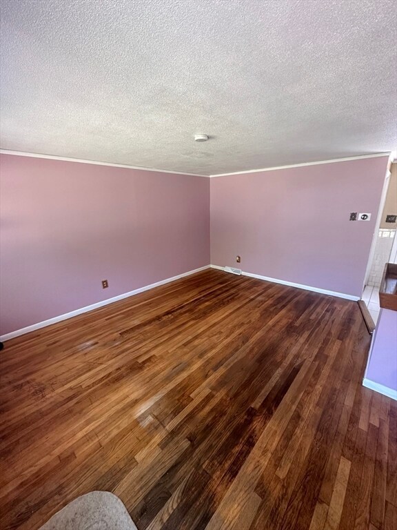 237 Beaconsfield Rd, Worcester, MA 01602 - photo 5