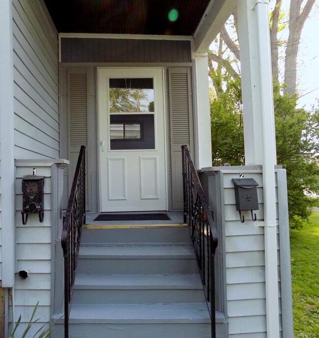 23 Washington St, North Tonawanda, NY 14120 - photo 4