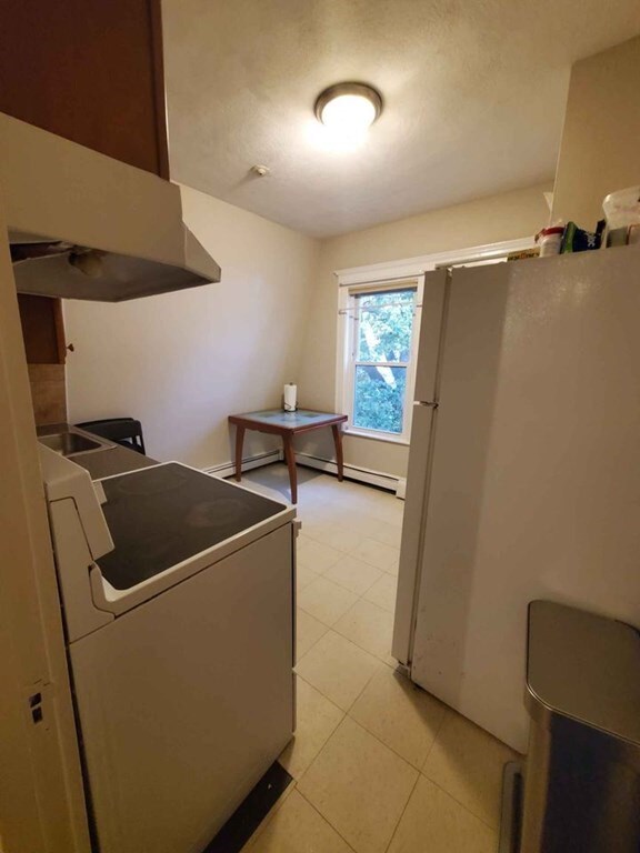 89 Shute St unit 2, Everett, MA 02149 - photo 4