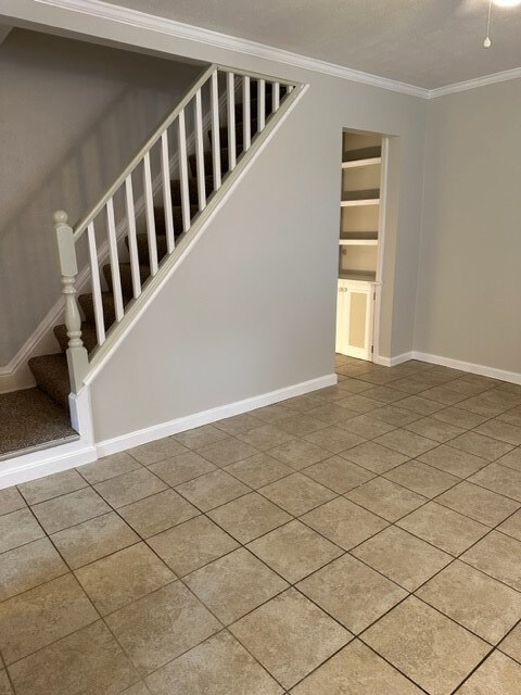 Large Eat-in Kitchen
