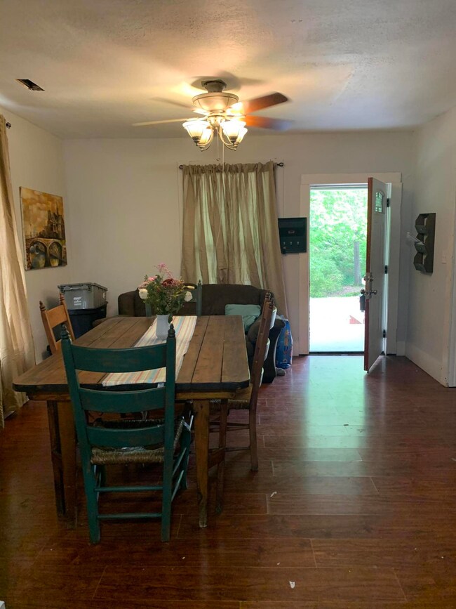 DAC2A043-E5FB-4092-8F2D-3EBADB5E3393