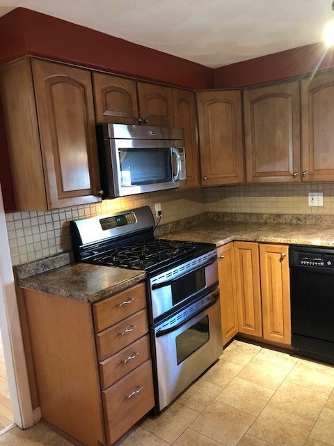 15 Lerner St, Warwick, RI 02888 - photo 5