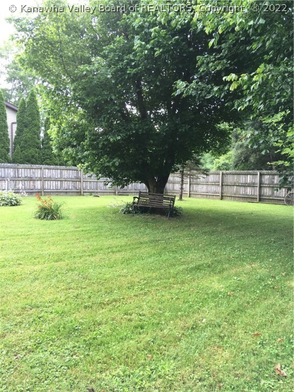 479 Hamon Dr, Scott Depot, WV 25560 - photo 3