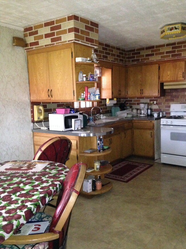 6407 S Lavergne Ave, Chicago, IL 60638 - photo 6