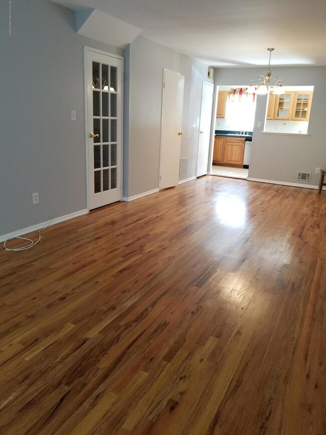 321 Spring St unit 21, Red Bank, NJ 07701 - photo 4