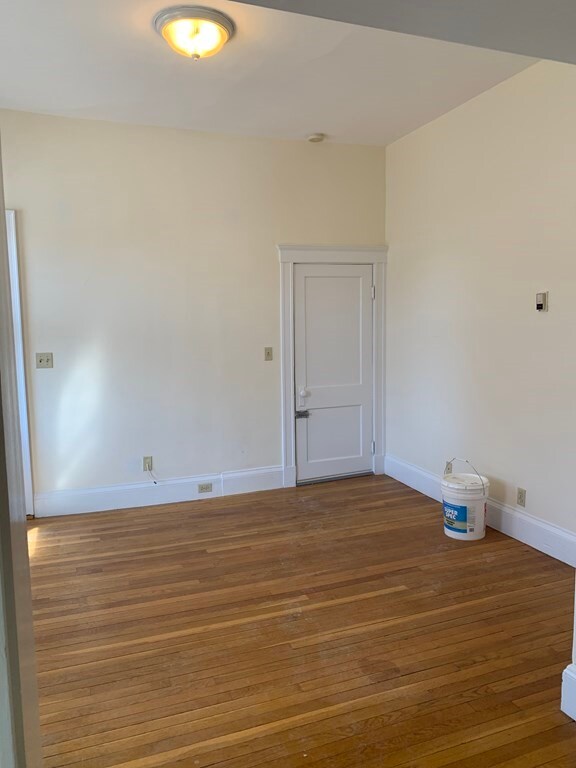 10 Cliff St unit 1, Quincy, MA 02169 - photo 6