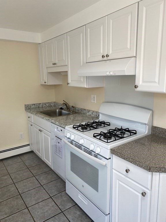 30 Saxton St unit 3, Dorchester, MA 02125 - photo 4