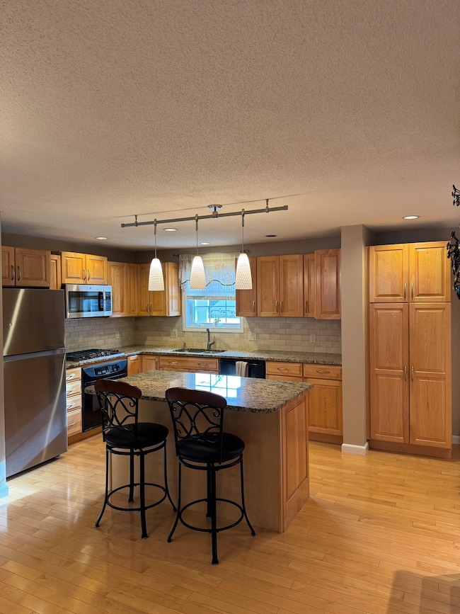 307 Trapper Cir, Windsor, CT 06095 - photo 5