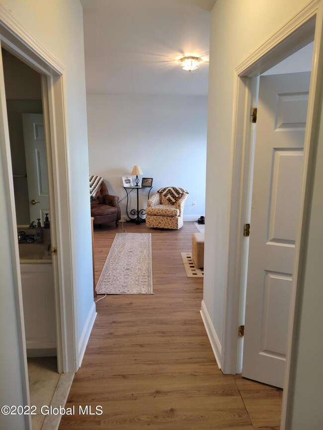 303 N Ridge Estate, Troy, NY 12182 - photo 4