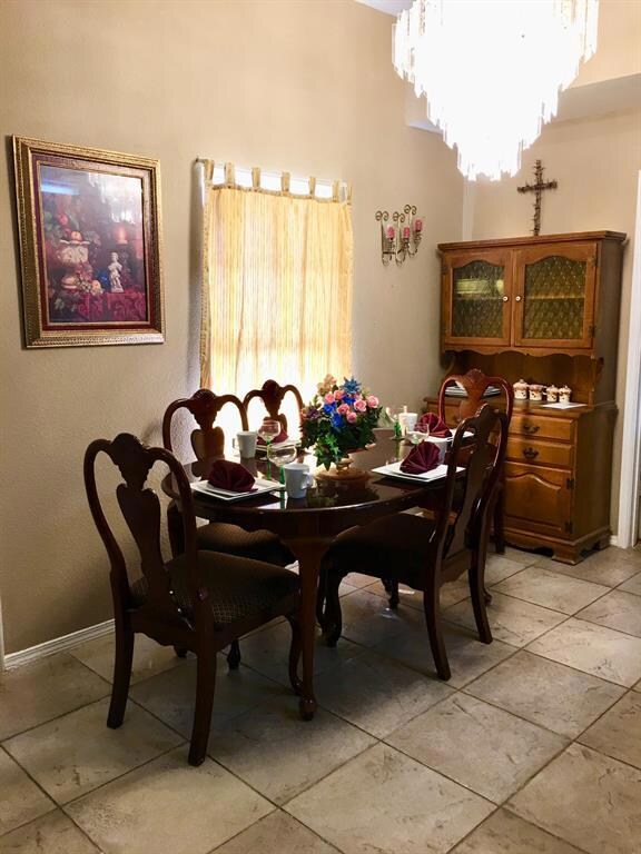 Dining Room - Photo 1