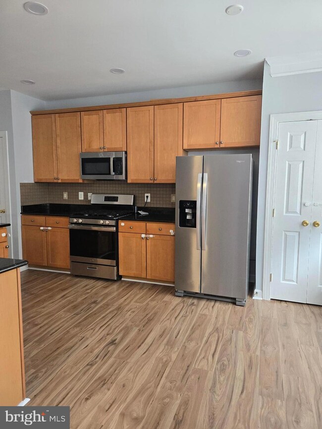 2487 Curie Ct unit 105, Herndon, VA 20171 - photo 7