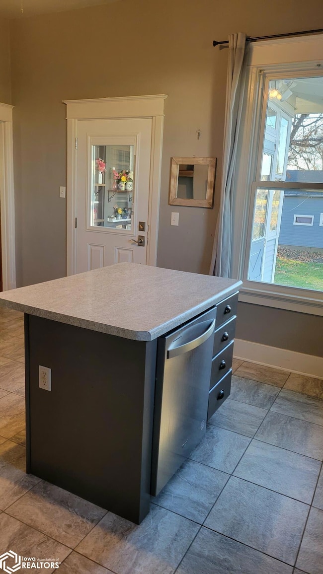 120 N East St, Sigourney, IA 52591 - photo 7