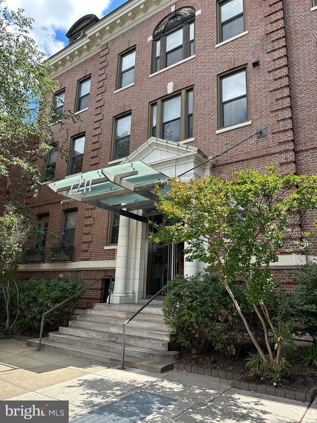 1211 unit 210, Baltimore, MD 21230 - photo 2