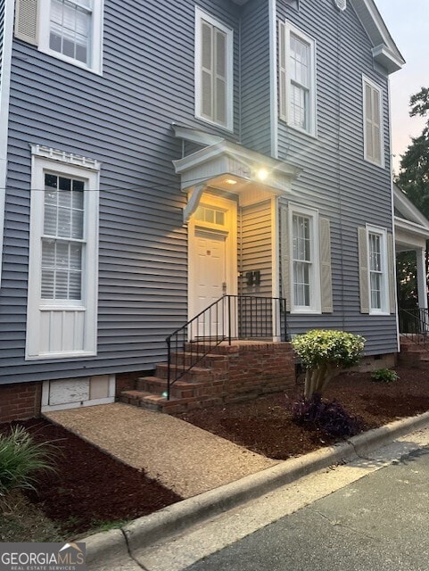 Exterior Apt. access