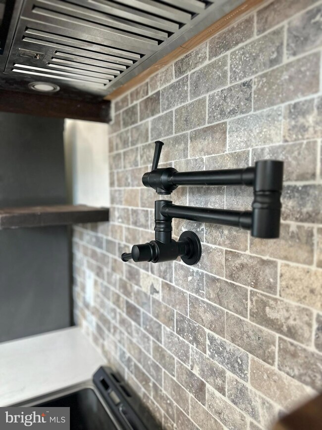 4006 Warm Spring Rd, Chambersburg, PA 17202 - photo 7