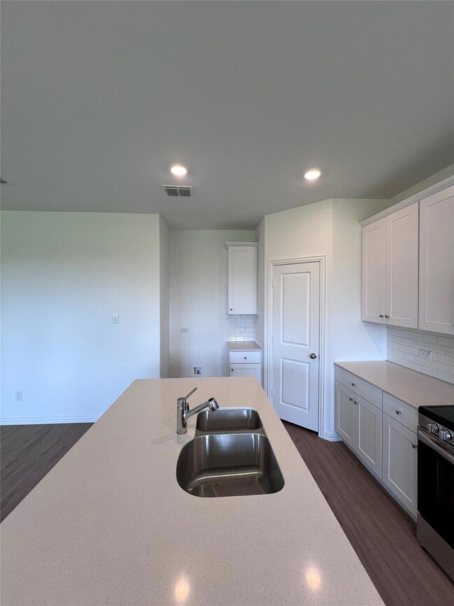 132 Ardsley Ln, Princeton, TX 75407 - photo 4