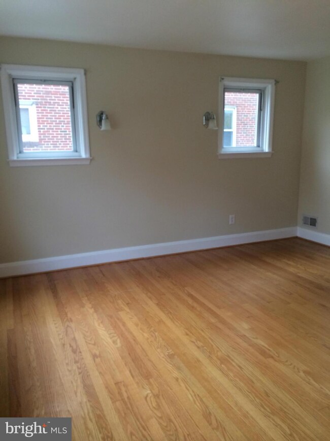 3135 Woodring Ave, Parkville, MD 21234 - photo 5