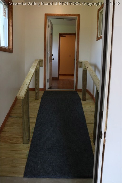 505 24th St, Dunbar, WV 25064 - photo 2