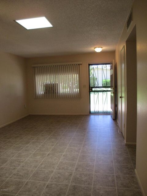 13259 N 110th Ave, Sun City, AZ 85351 - photo 5