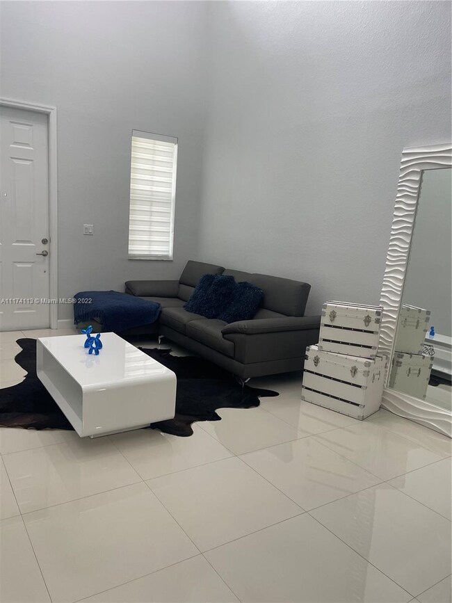 10780 NW 74th Ln, Doral, FL 33178 - photo 4