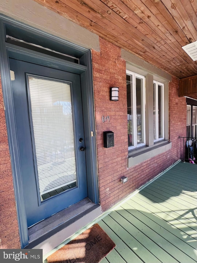 619 S 42nd St, Philadelphia, PA 19104 - photo 2