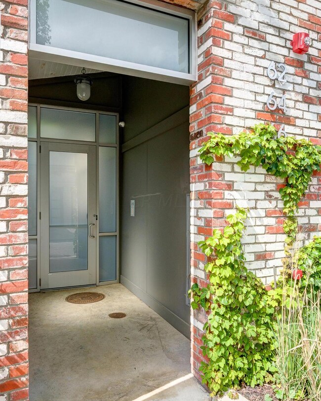 Exterior Entry