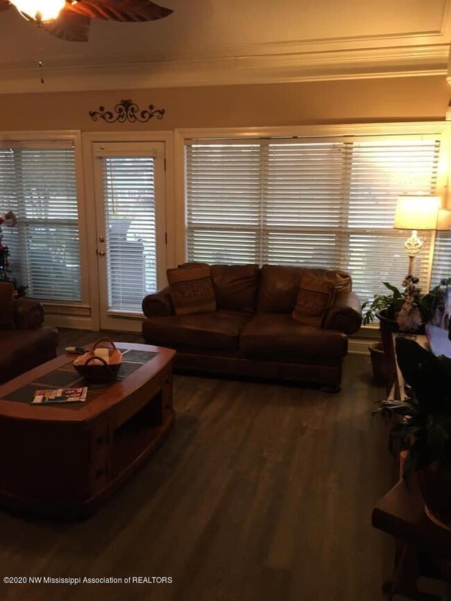 1127 Lake View Dr, Hernando, MS 38632 - photo 7