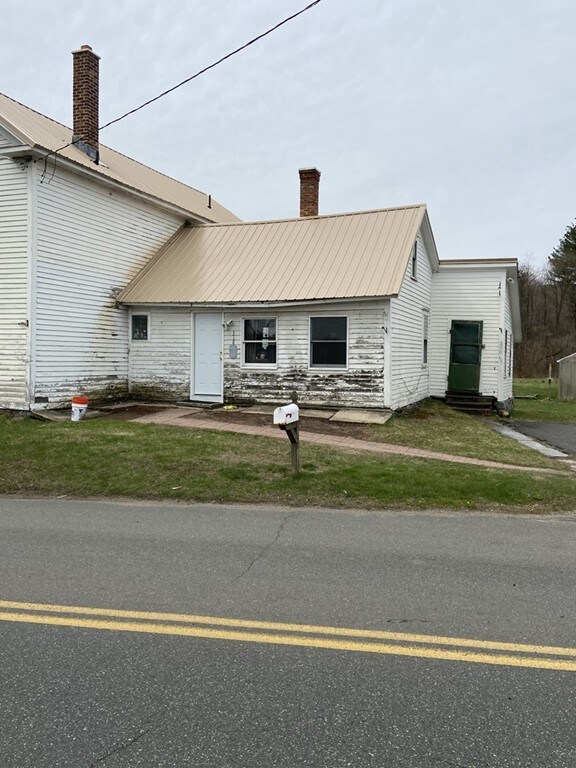 318 Plain Rd, Greenfield, MA 01301 - photo 3