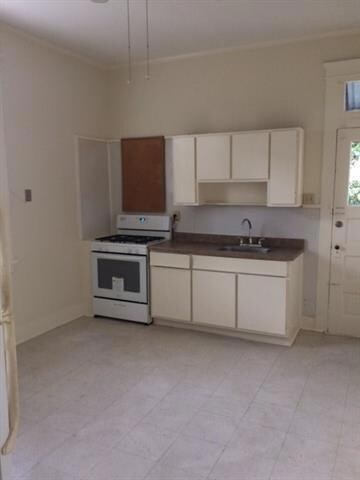 1015.5 Bellecastle St, New Orleans, LA 70115 - photo 6