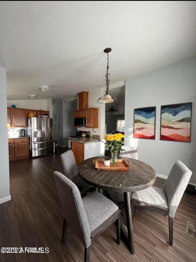 Dining Rm