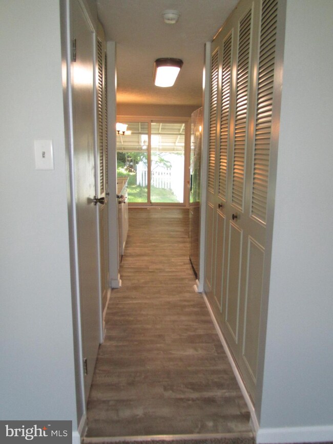 4407 Hallfield Manor Dr, Nottingham, MD 21236 - photo 7